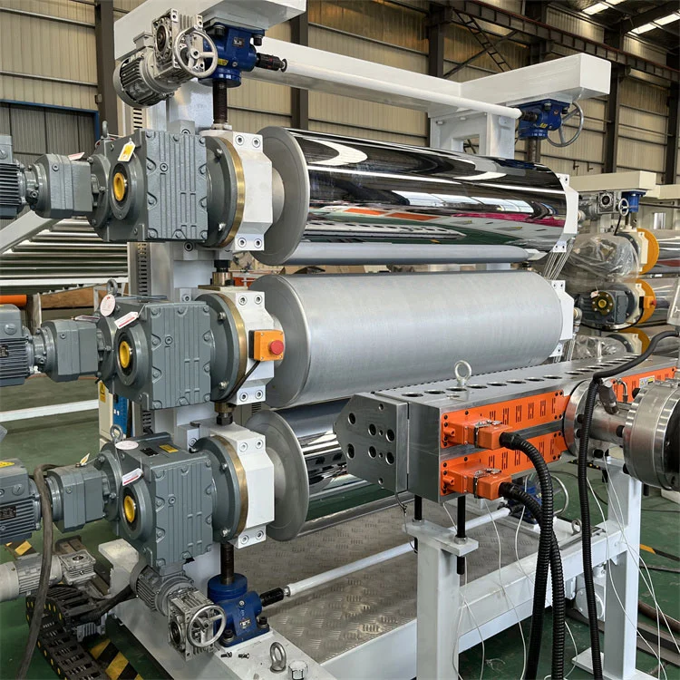 Actualice su línea de producción con la máquina extrusora de placa PVC