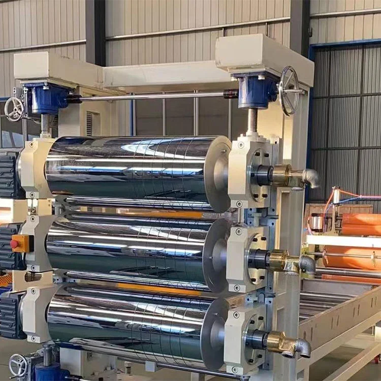Máquina extrusora de lámina transparente de PVC suave: claro, flexible y listo para rodar