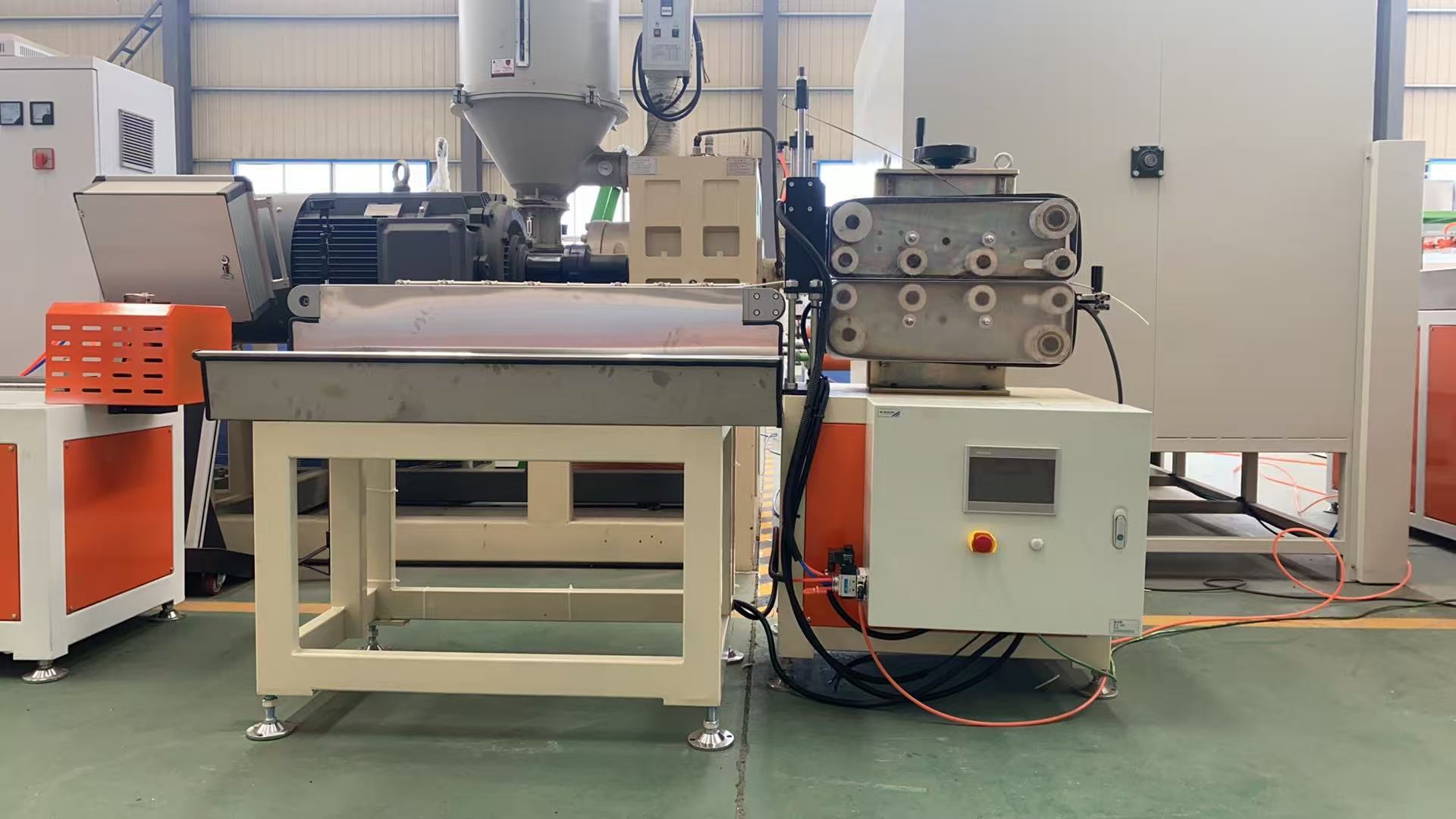 Máquina de corte a longitud exportada a México