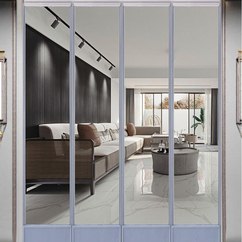 Introducción de equipos de cortina de puerta blanda de PVC.