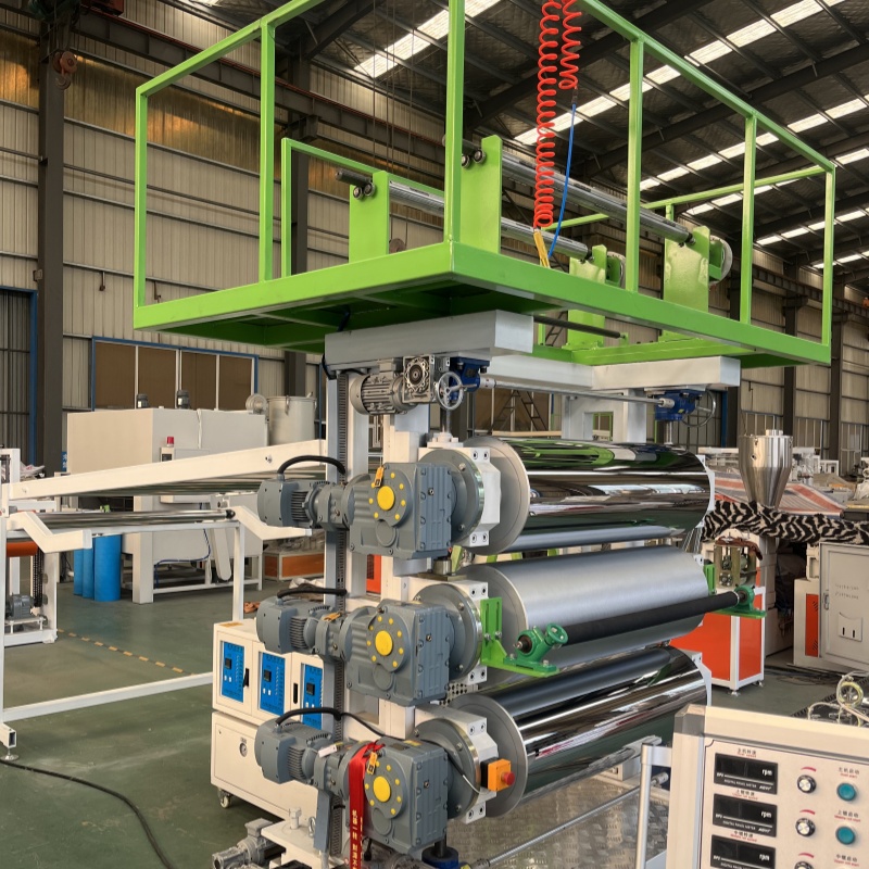 Introducción a la máquina extrusora de rollos impermeables SBS