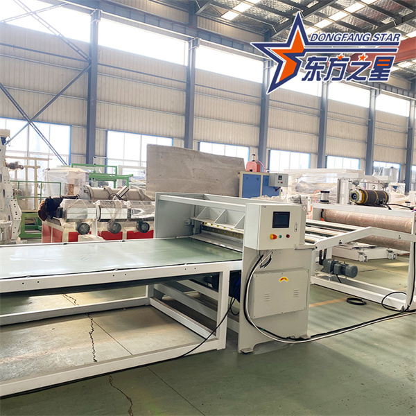 Máquina de láminas para contenedores de control de raíces